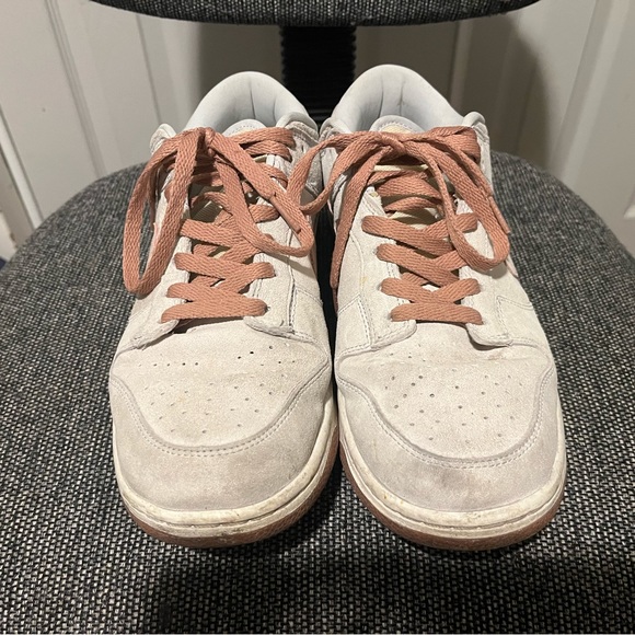 Nike Dunks Low “Fossil Rose” - Picture 3 of 4